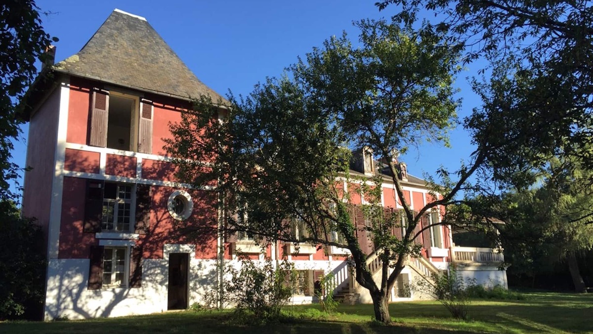 Vendat House | Large family house in the countryside 16 pers - Swimming pool - Near Vichy - 2 nights min