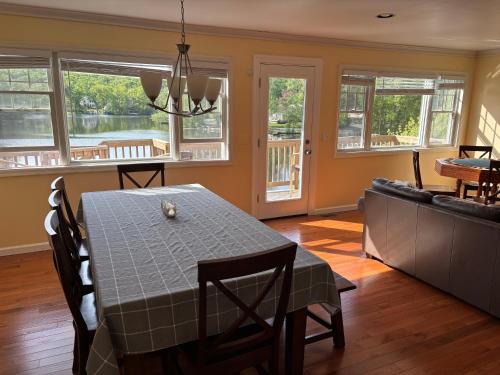 West Milford House | Large family house on the lake