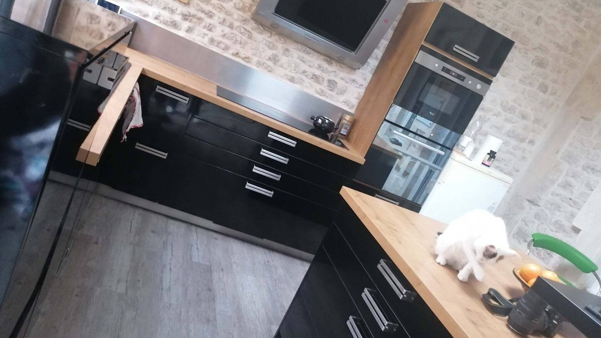 Chef-Boutonne Bed & Breakfast | Large family room