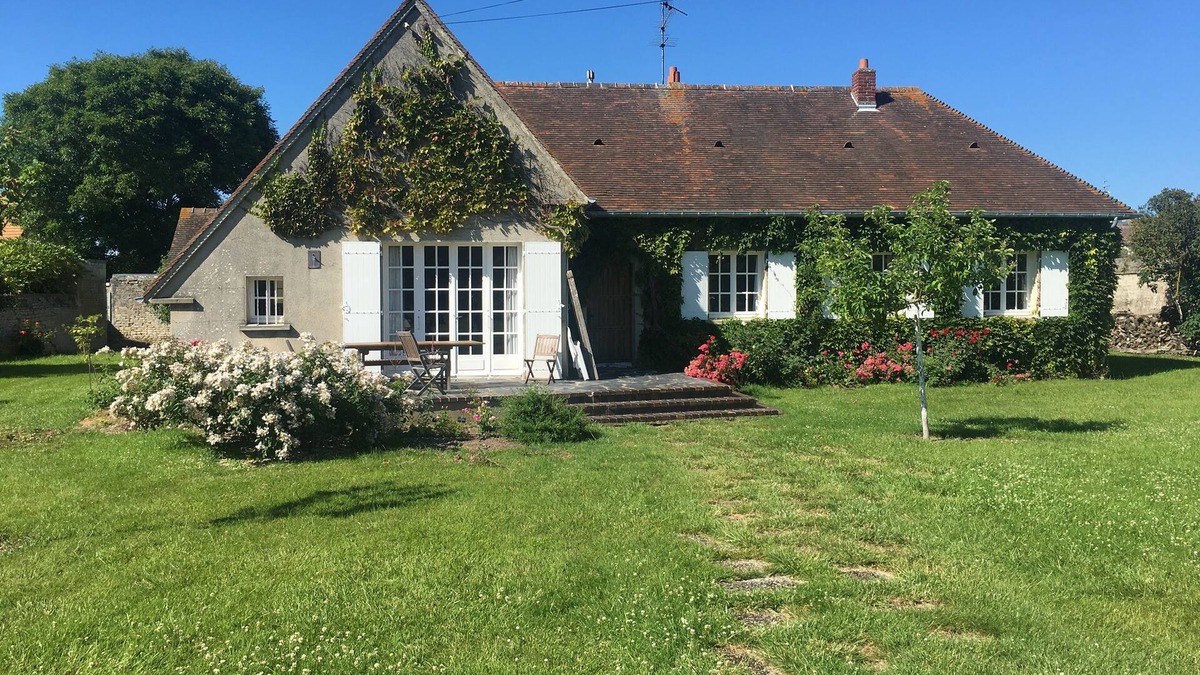 Langrune-sur-Mer House | Large family villa in 2000m2 enclosed park, 500m from the sea, Normandy