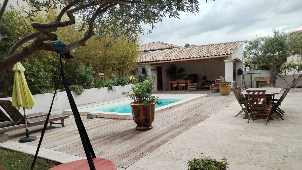 Caveirac Villa | Large family villa saltwater swimming pool comfort spaces and garden