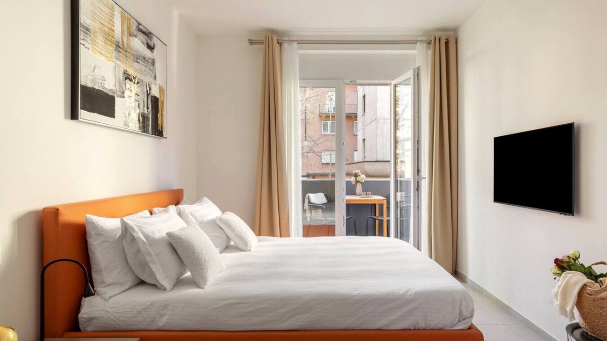 Lugano Apartment | Large flat for up to 8 people with parking & AC