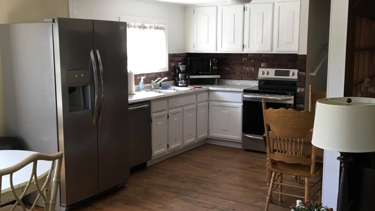 Marmora House | Large Four Bedroom Apartment One mile from Ocean City NJ