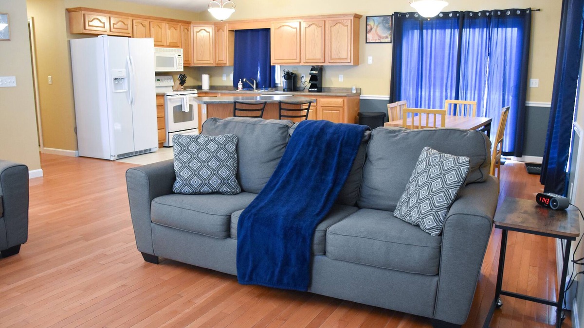 Berlin House | Large four bedroom, two bathroom house. ATV from front door!