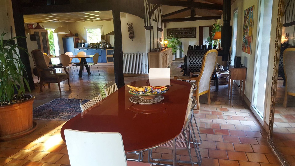 Saint-Antoine-sur-l'Isle House | Large country house, spacious and peaceful