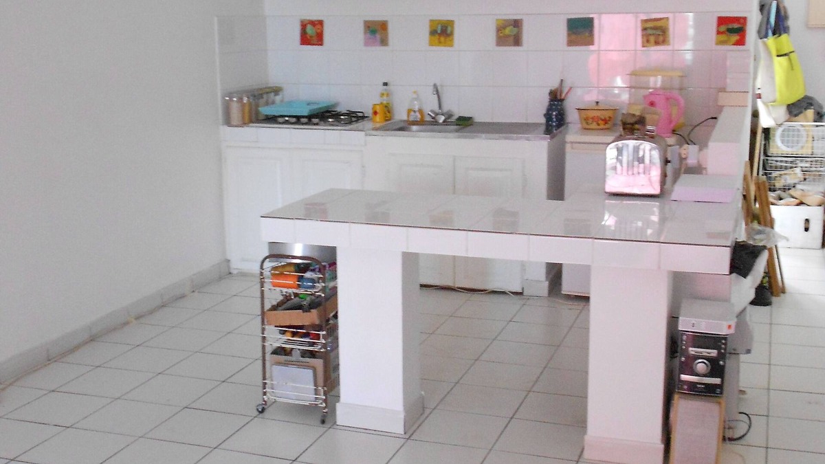 Saint-Paul Apartment | Large furnished, TERRACE, 3m from the sea on foot