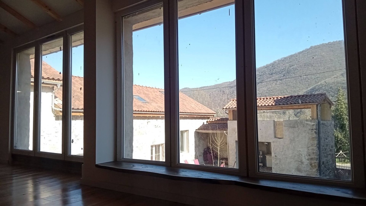 Bertren House | Large gîte for 15 people, village hall, games room, peaceful, natural setting.