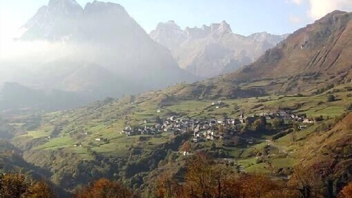 Lescun Apartment | Large gîte in the mountains, in Lescun (Department 64) (Aspe Valley)
