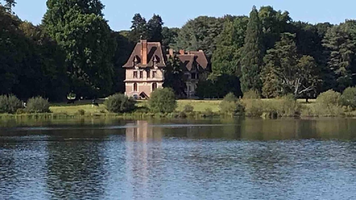 Paimpont House | Large gîte in the heart of the Brocéliande forest, unique view of the Pas du Houx pond