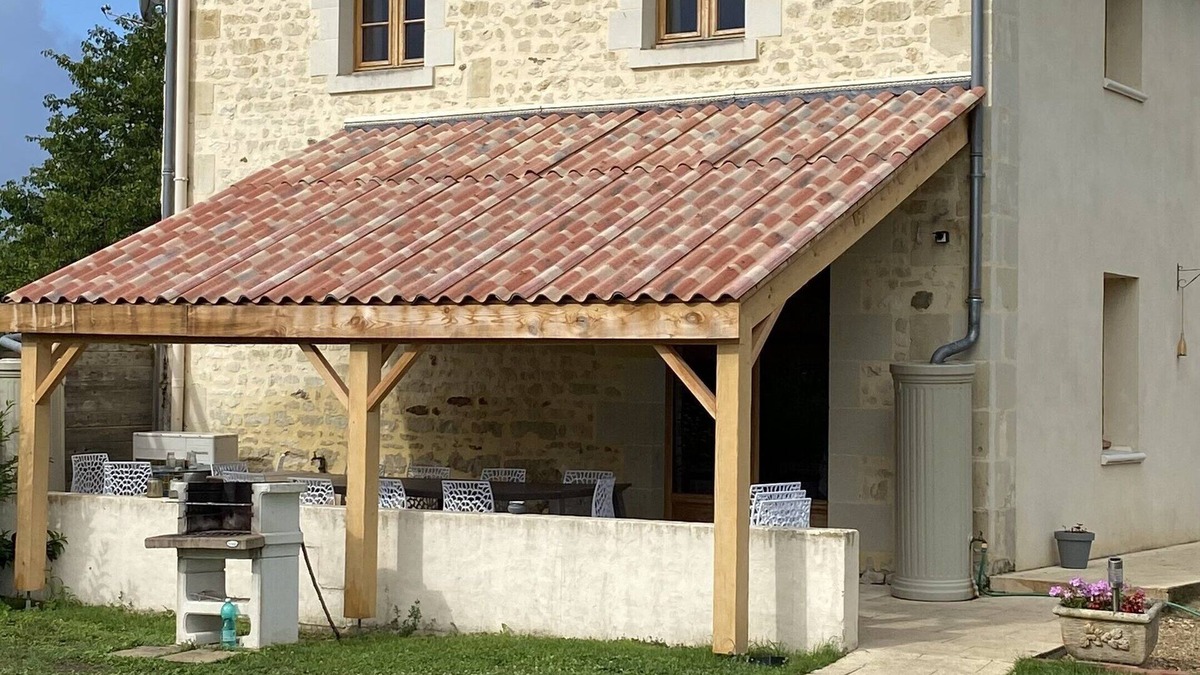 Berrie House | Large gite sleeps 10 people and up to 12 with airbeds