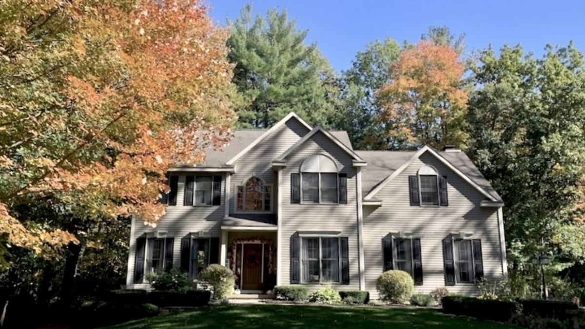 Gansevoort House | Large Golf Course Home With Heated Pool!