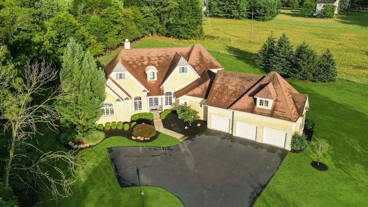 Creamery House | Large group getaway with endless entertainment for all ages!