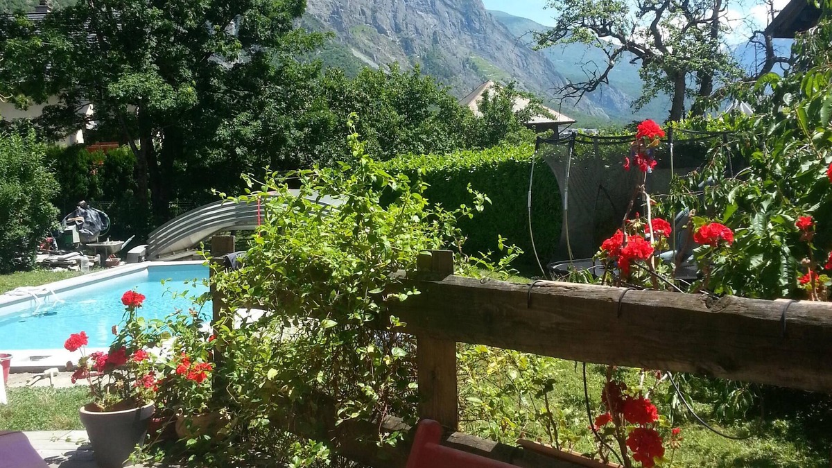 Saint-Julien-Mont-Denis House | Large house with pool in the heart of the Alps