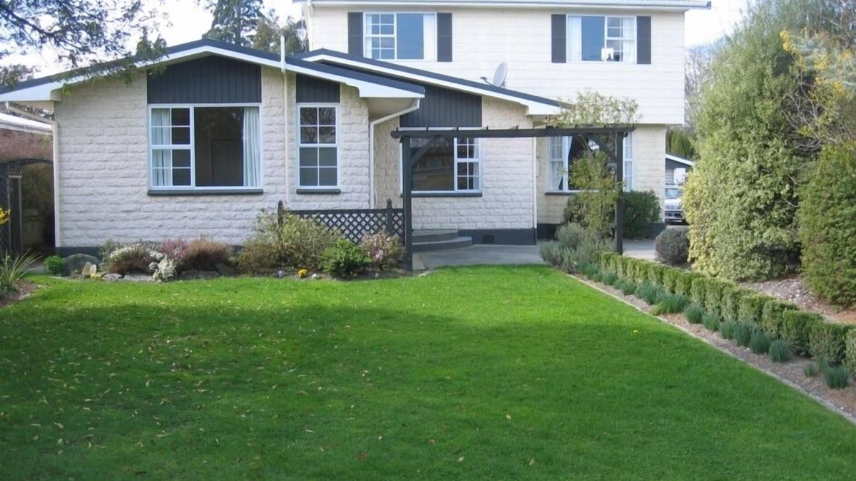 Blenheim House | Large home, ideal for large groups
