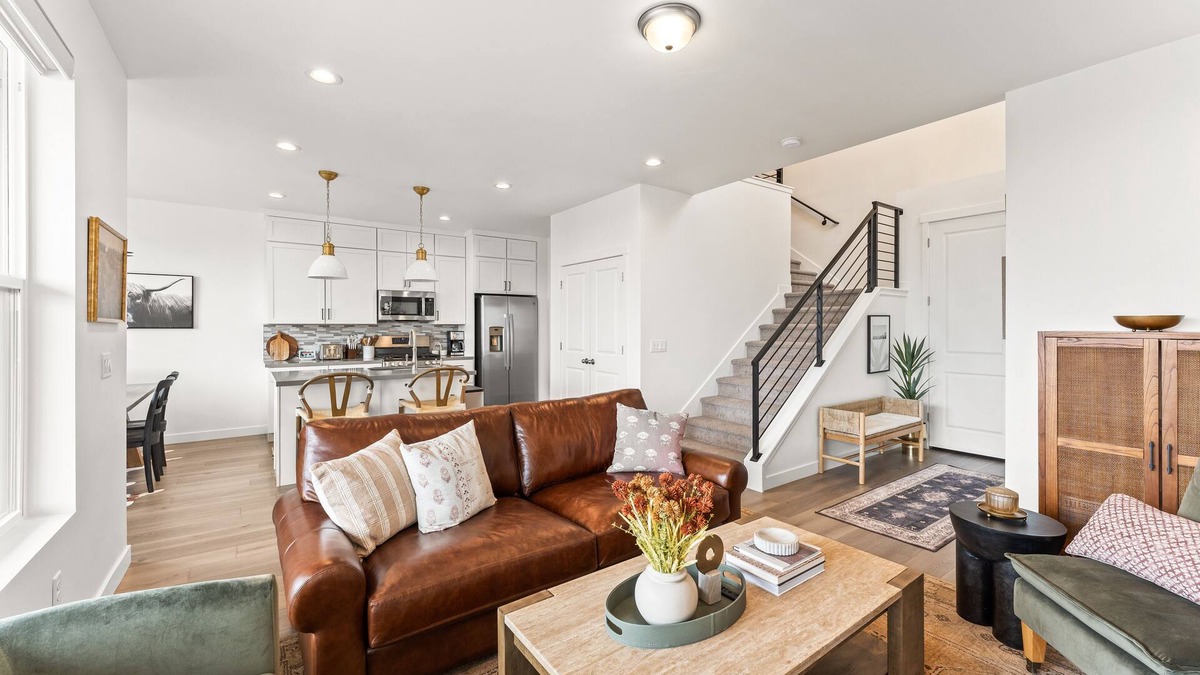 Park City House | Large, hot tub, mtn. views, 2 car garage, e-bikes included! 3D Tour and Vid