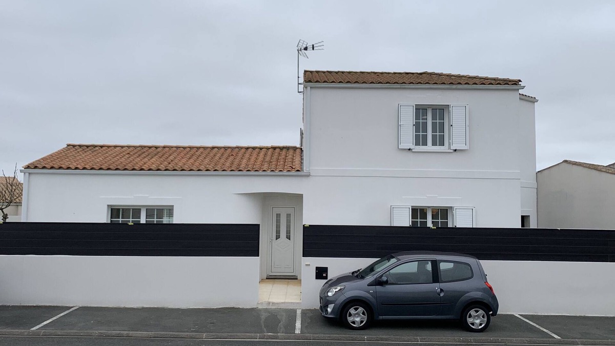 Perigny House | Large house for up to 10 people with 4 bedrooms