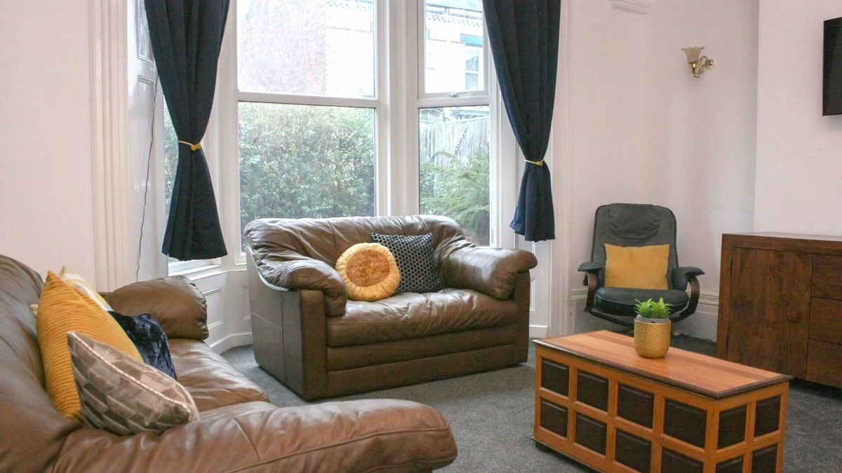 Hartlepool House | Large House In Prime Location in Hartlepool