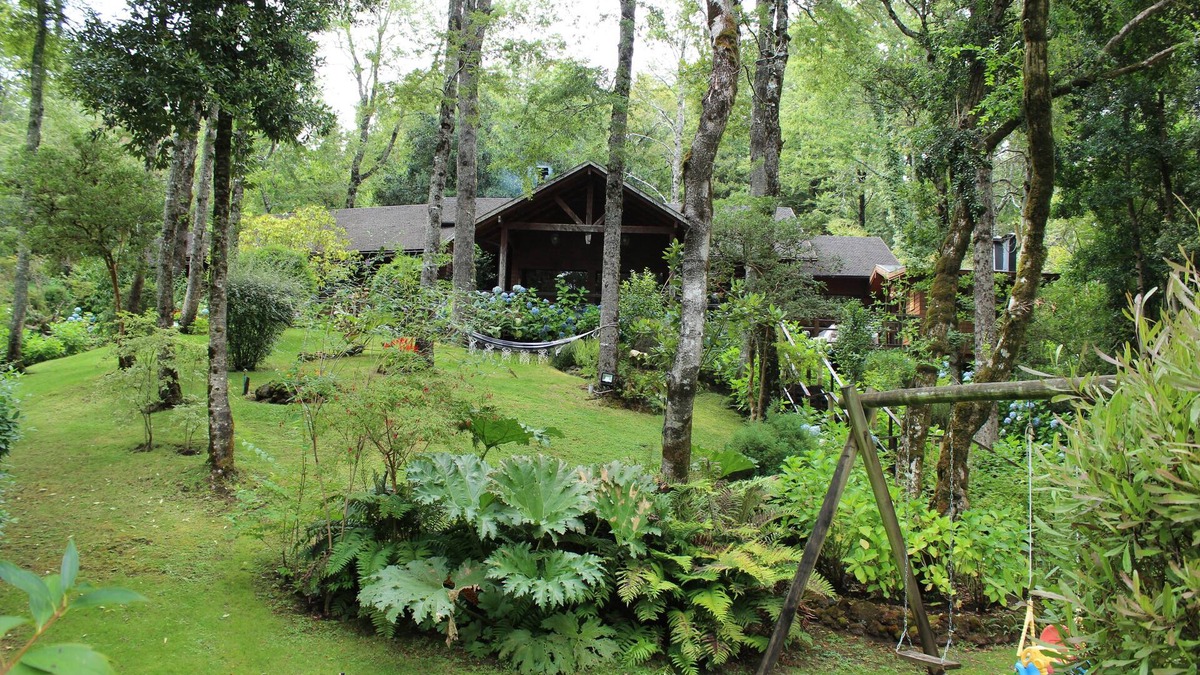 Pucon House | Large house in private park minutes from downtown Pucon