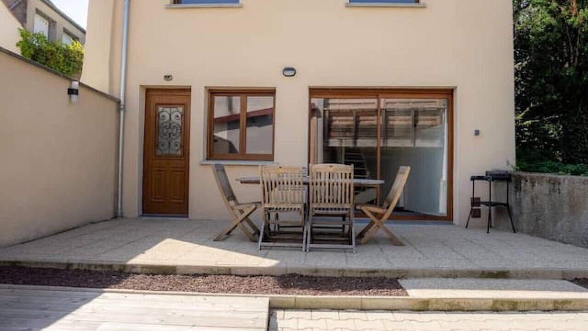 Saint-Sandoux House | Large house with terrace