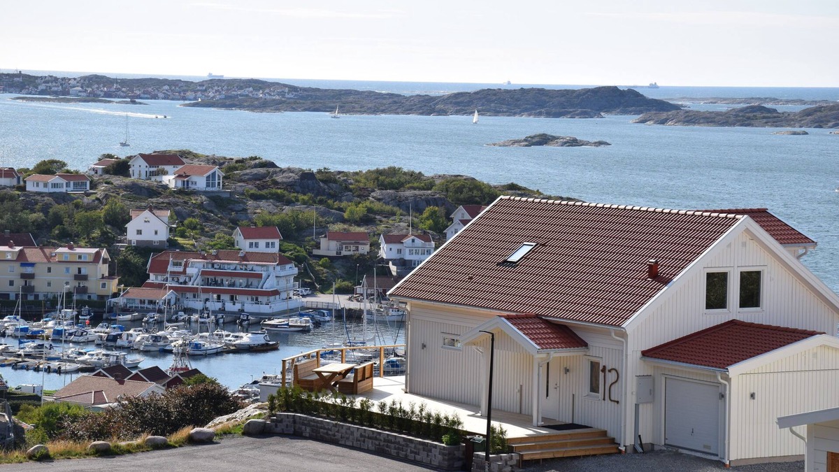 Orust Municipality Villa | Large house with lovely views