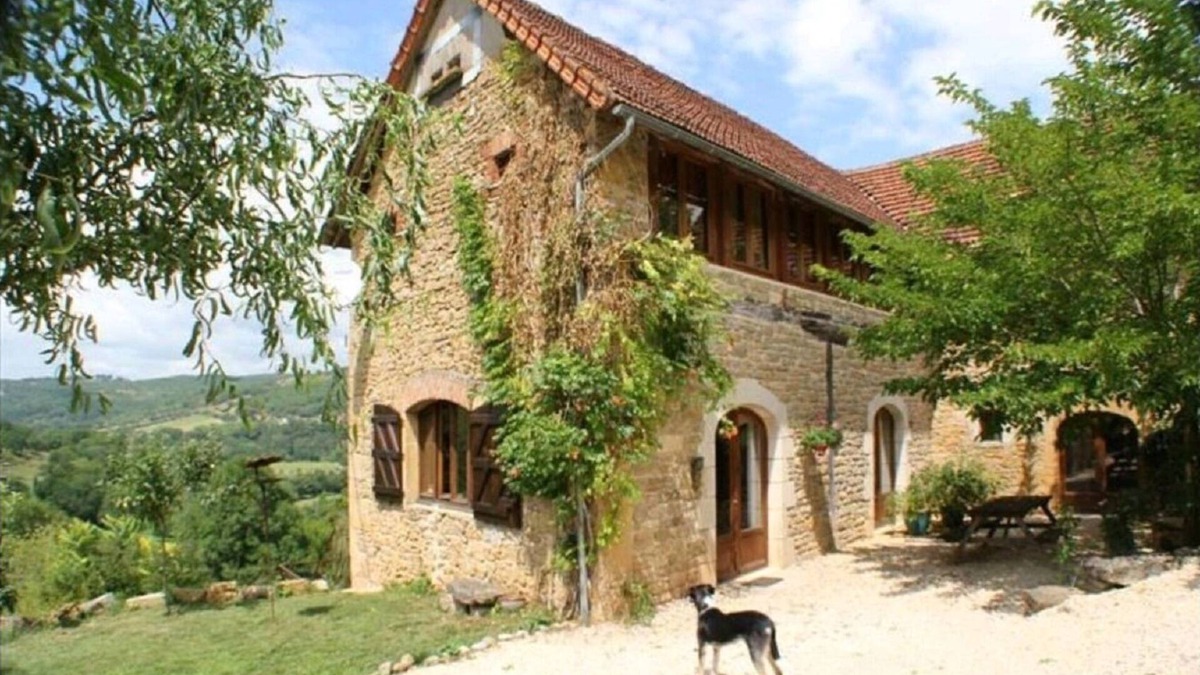 Ambeyrac House | Large house with superb views over the Lot valley with private pool