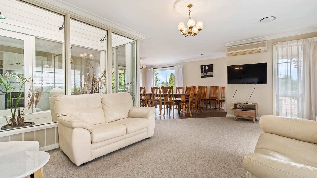 Kelso House | Large Kelso Family Home - Flexible Bedding