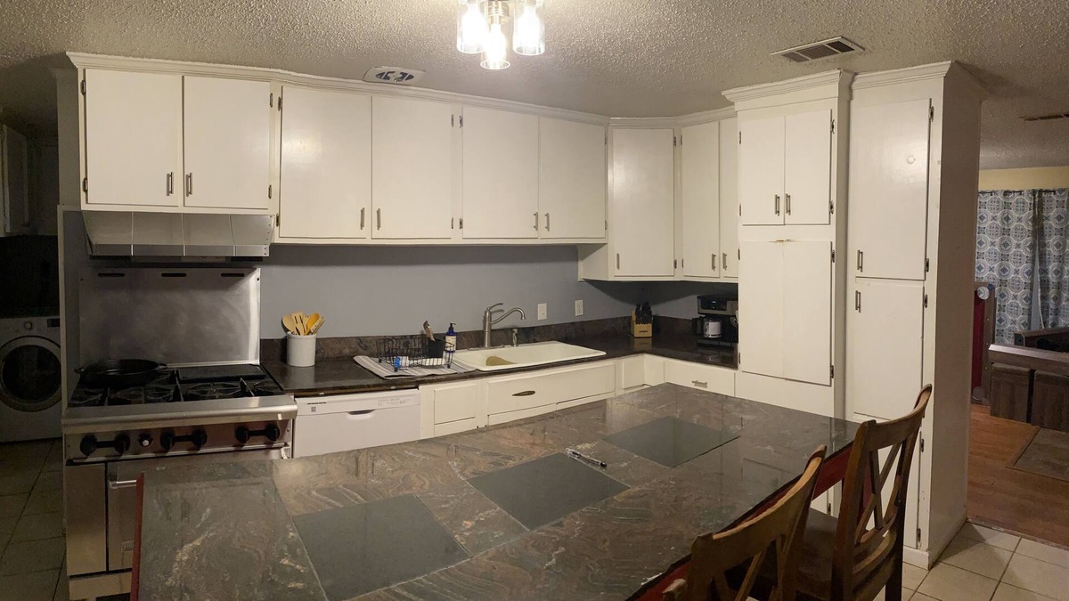 Leesville House | Large, kid and pet friendly home near schools