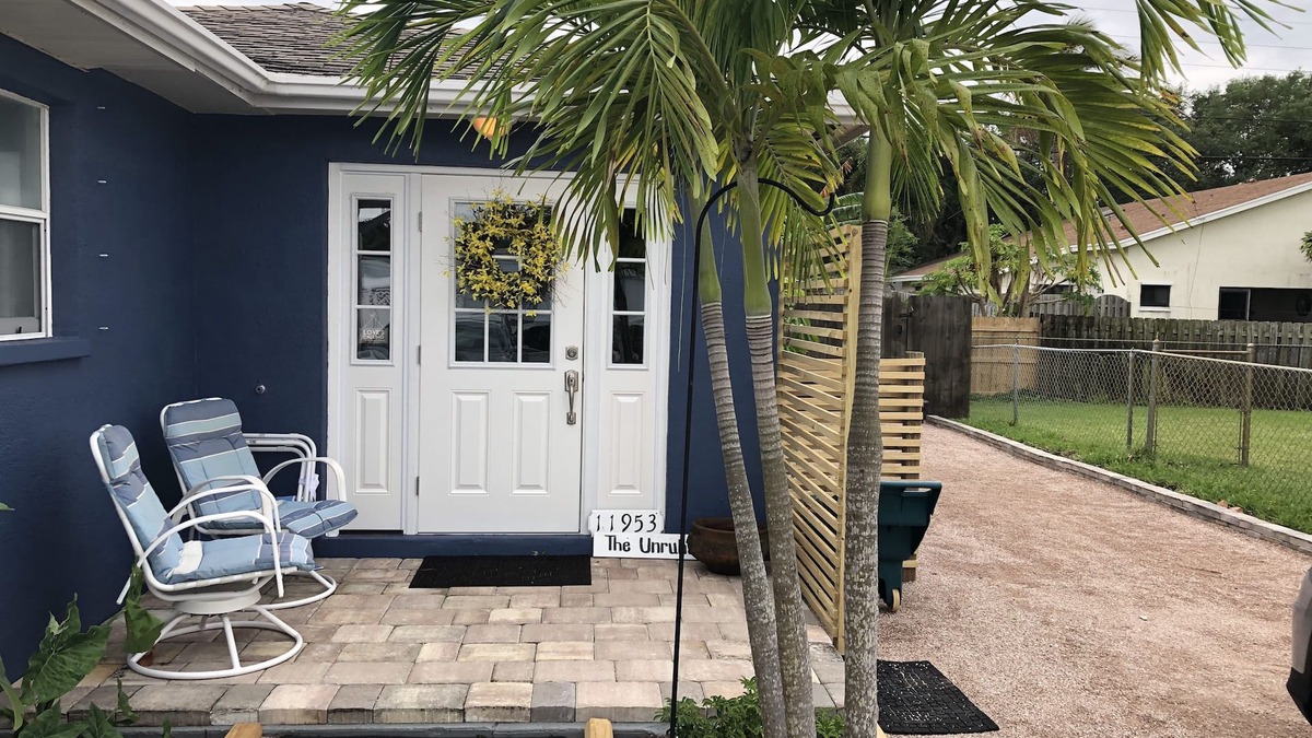 Juno Beach House | Large lock off room on the backside of our home, 2 miles from beaches. US1&PGA