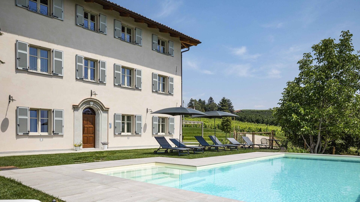 Cherasco Other | Large loft 3 with swimming pool + garden in a country house in the Barolo area