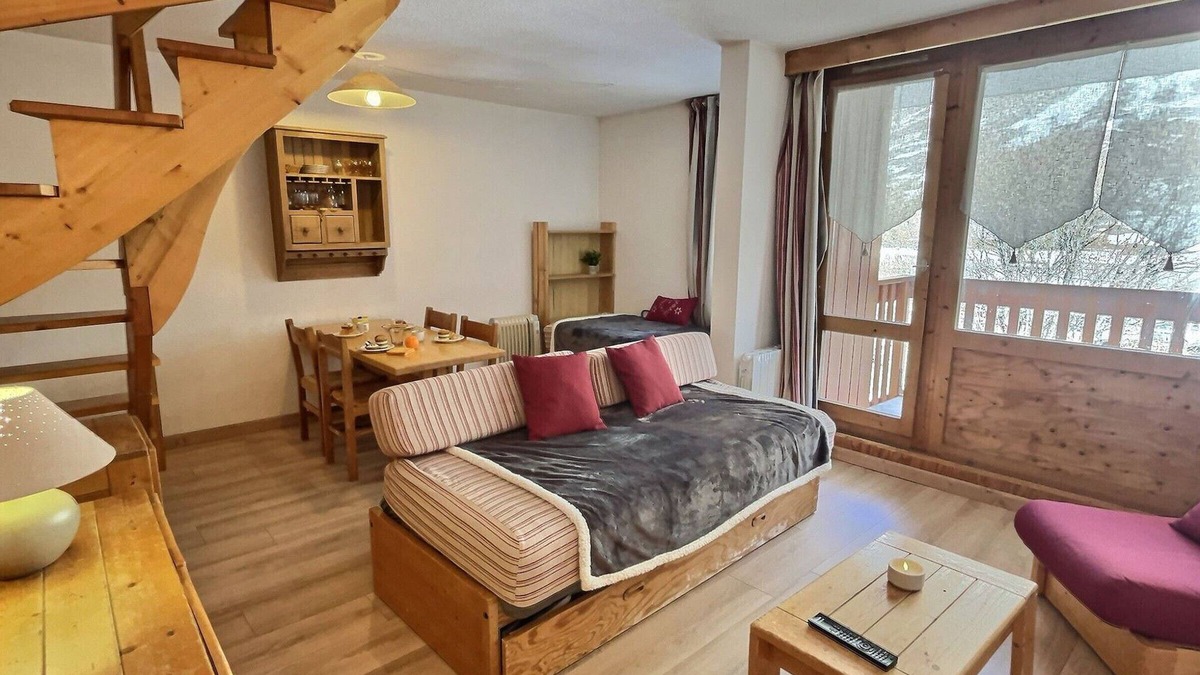Val-d'Isere Apartment | Large loft studio with covered garage in Val d'Isère