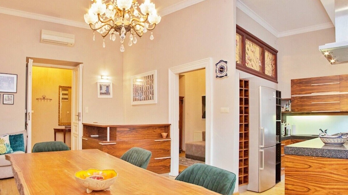 Stradom Apartment | Large Luxury Apartment Near Castle And Main Square - Jacuzzi and Sauna Flat