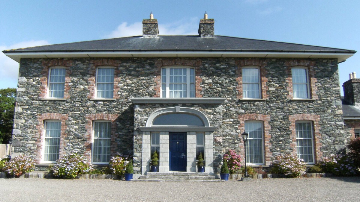 Killarney House | Large Luxury House in Excellent Location. Ideal for families
