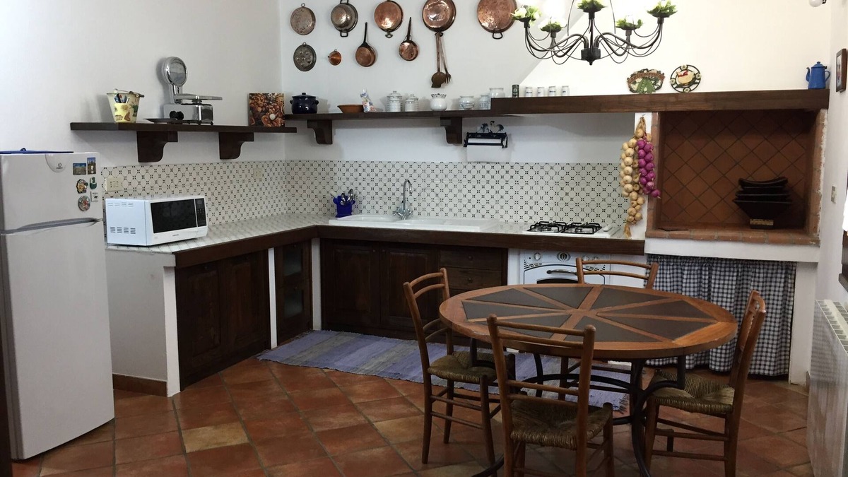 Ollastra House | Large manor house