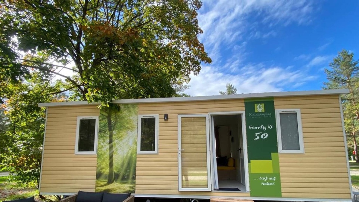 Pleinfeld Cabin | Large mobile home - Waldcamping Brombach