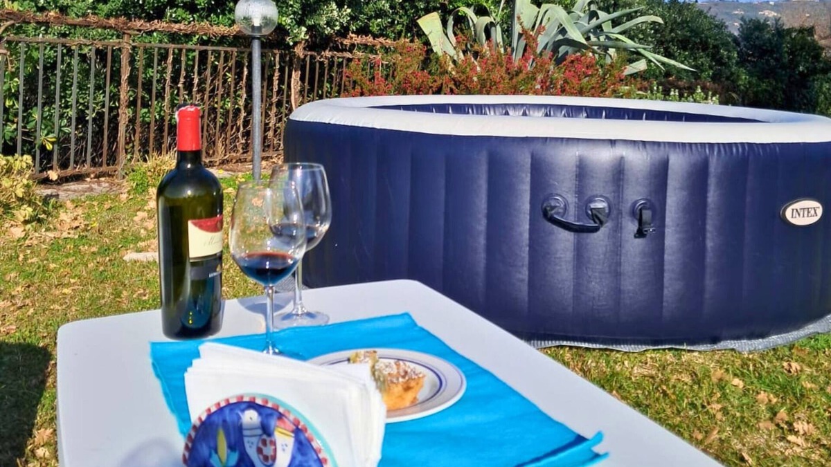 Perdifumo Villa | Large Panoramic Villa for 14 Guests