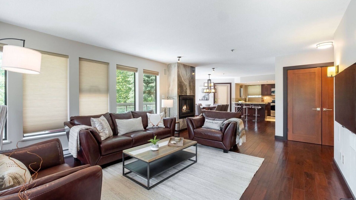 Blueberry Hill Condo | Large patio | BBQ | Hot tub | Free parking