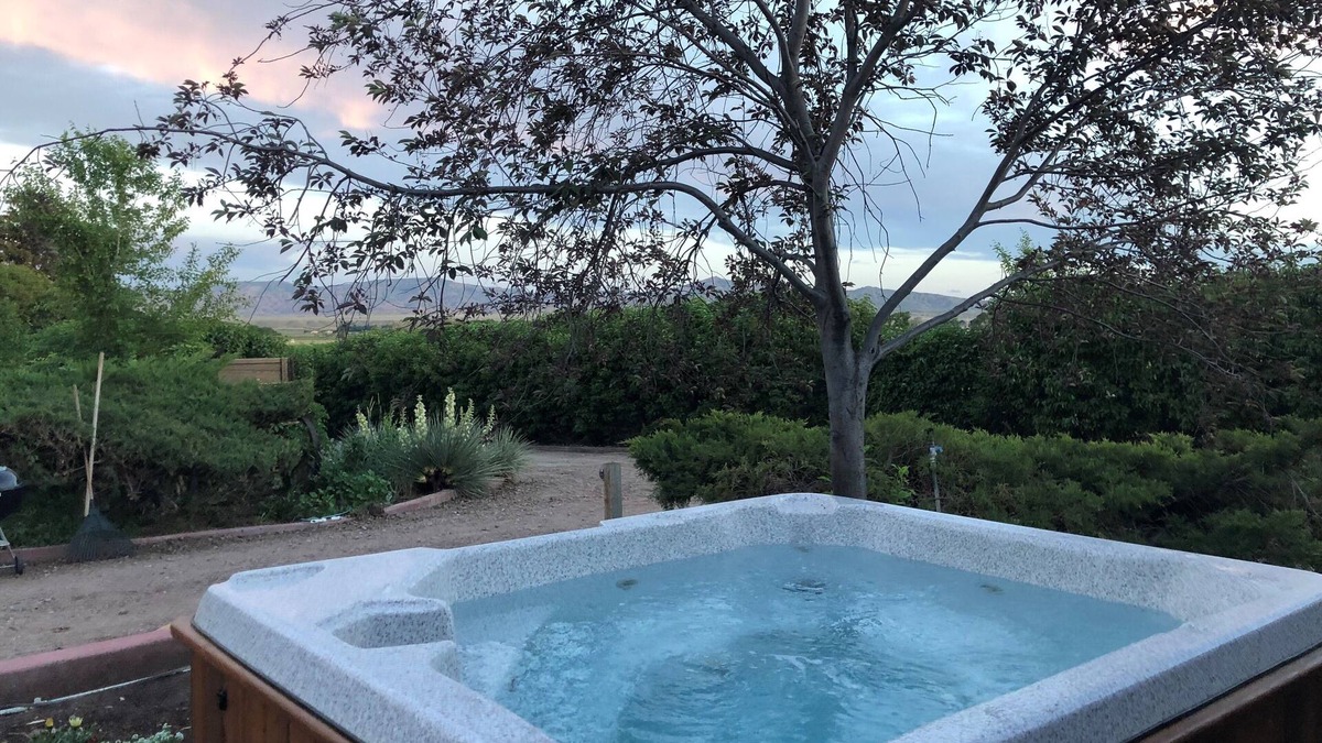 Ralston House | Large, Private & Charming retreat is ultimate upscale stay near Cody, Y.S. Park