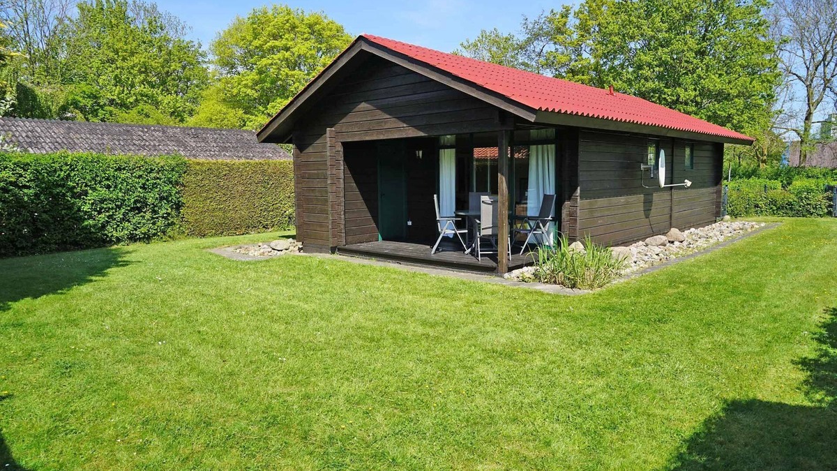 Damp House | Large property for the whole family - - with W-LAN fiber optic TV in the