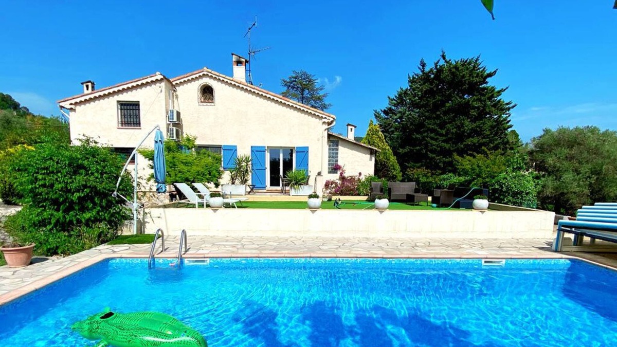 Le Plan-de-Grasse Villa | Large Provencal Villa w/pool & A/C in Grasse - near beaches of French Riviera