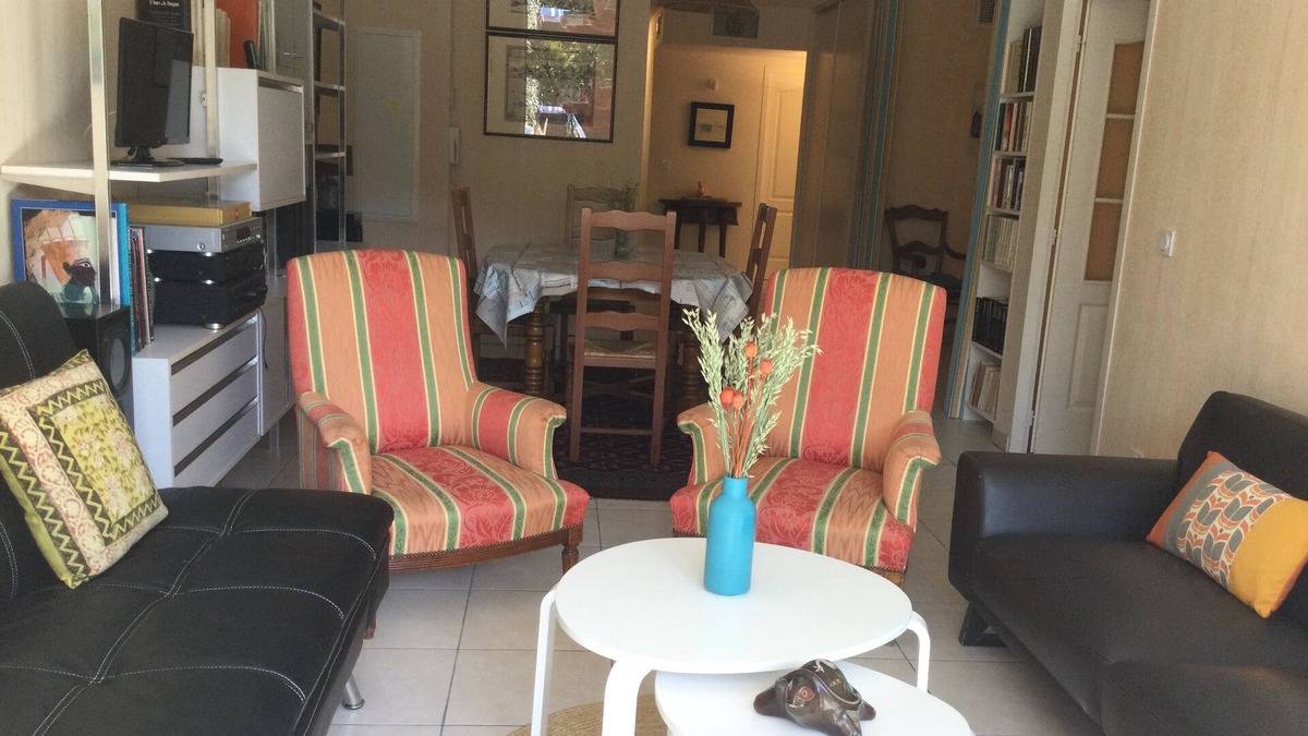 Banyuls-sur-Mer Apartment | Large, quiet, air-conditioned apartment with small garden, 12-minute walk from the beach.