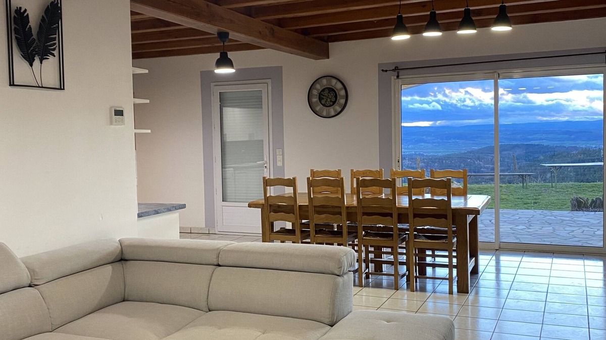 Auzon Communaute House | Large recent house with view
