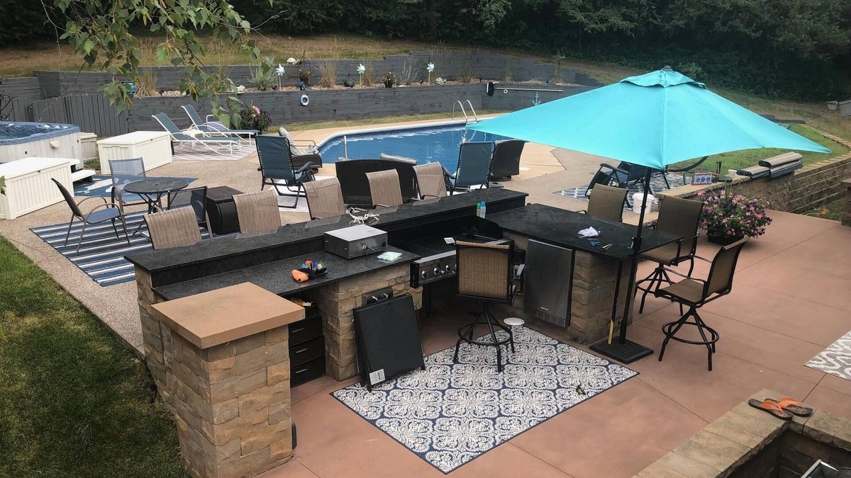 Hudson House | Large Recreational Retreat