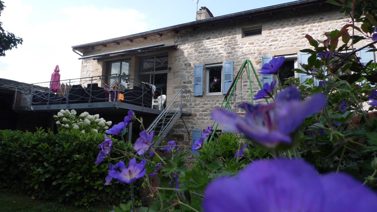 Saint-Julien-Chapteuil Villa | Large renovated house in a quiet location close to the village (all services on foot)