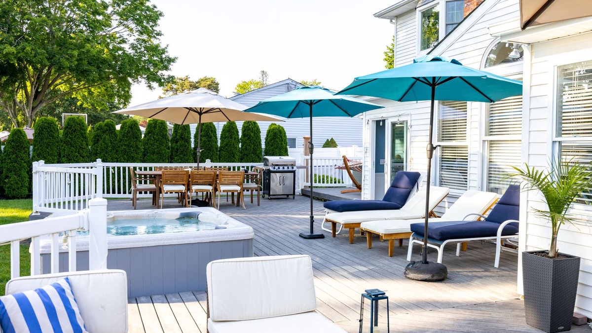 Bellport House | Large renovated 5BR home w/heated pool, hot-tub & ping-pong in Bellport Village