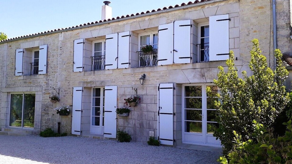 Verines House | Large renovated Charentaise near La Rochelle