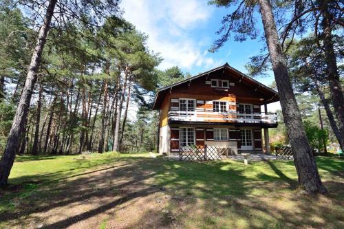 La Bastide Ski Chalet | Large Riverside Chalet Near Gorges du Verdon