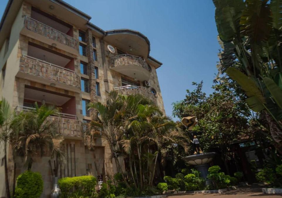 Lubumbashi Cabin | Large Room with Free Breakfast