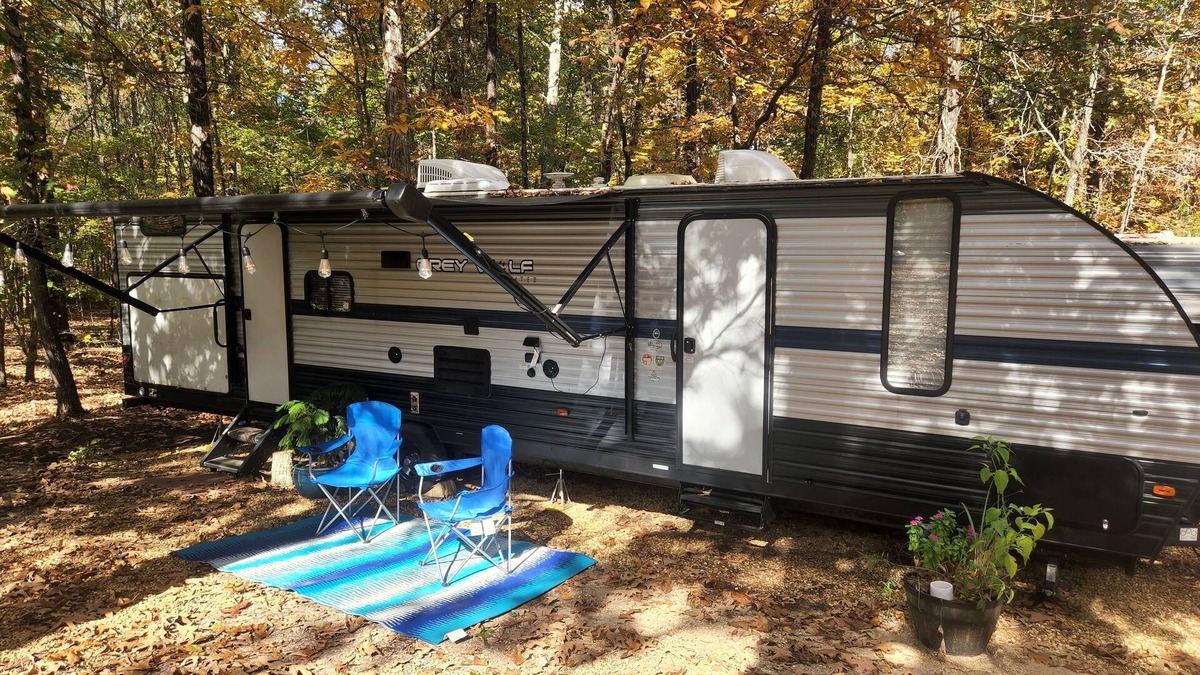 Hamilton House | Large RV in Beautiful, Natural Setting!