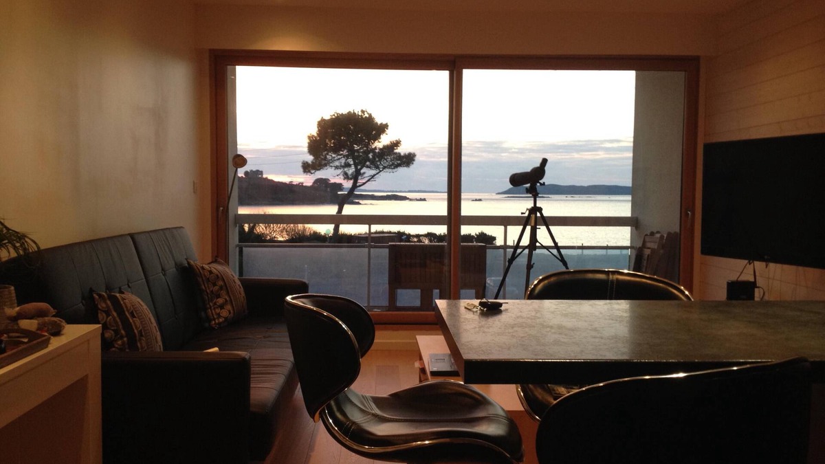 Trevou-Treguignec Apartment | Large sea view apartment