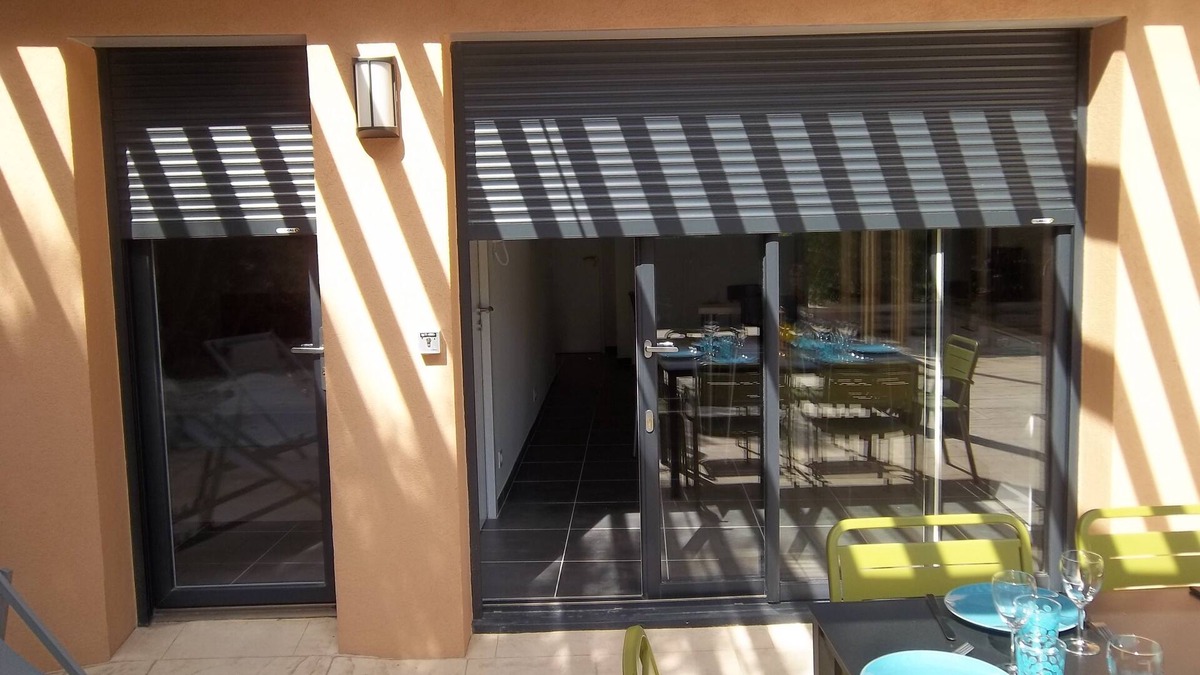 La Capte Apartment | Large Studio (26m2) with large terrace (17m2) 50m from the sea and beach.